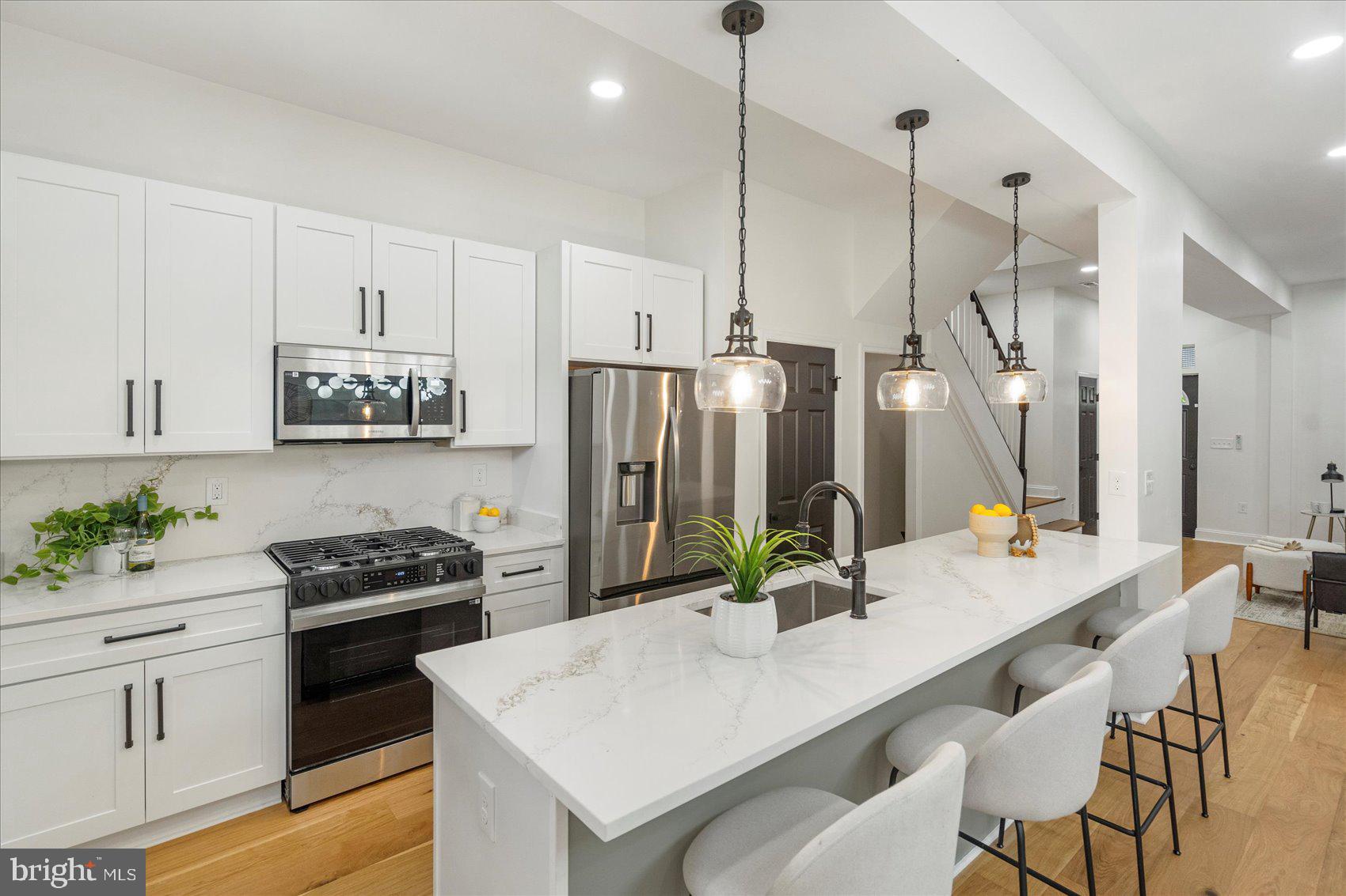 MONDAWMIN - Residential