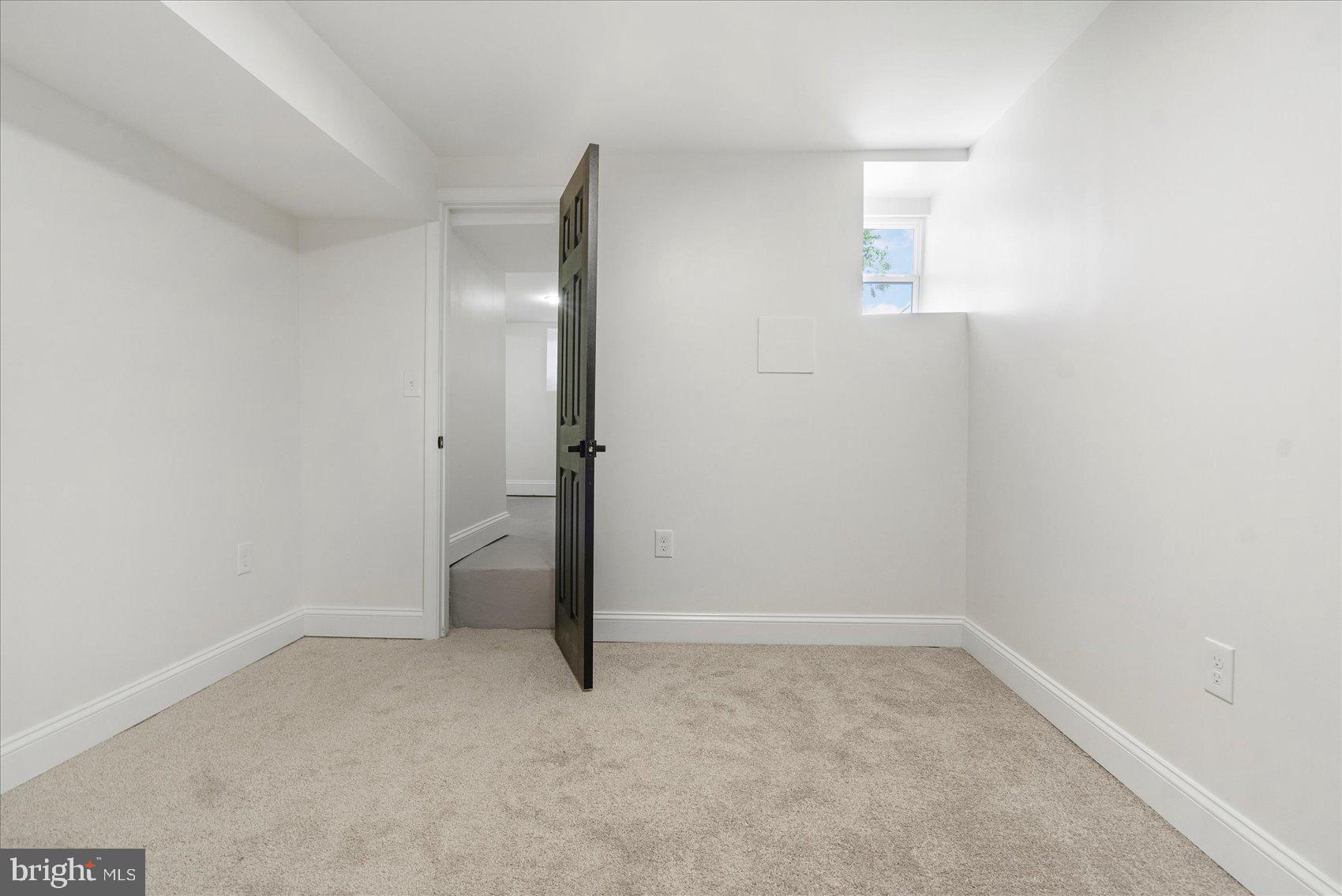 MONDAWMIN - Residential