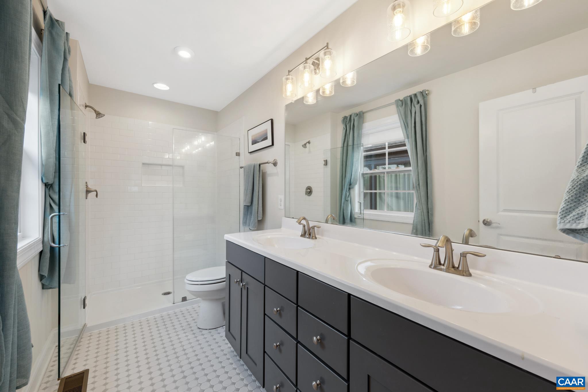 OLD TRAIL - Residential