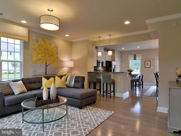 HOWARD SQUARE - Residential