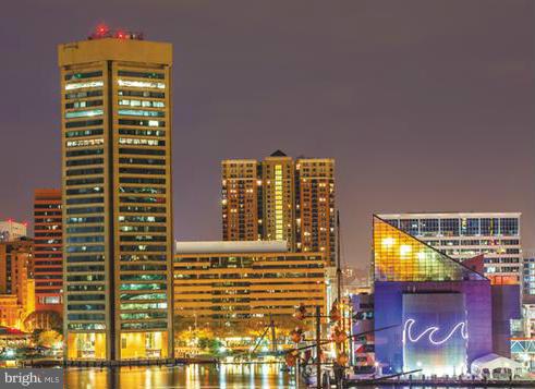 HOWARD SQUARE - Residential