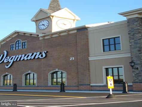 HOWARD SQUARE - Residential