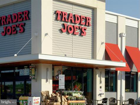 HOWARD SQUARE - Residential