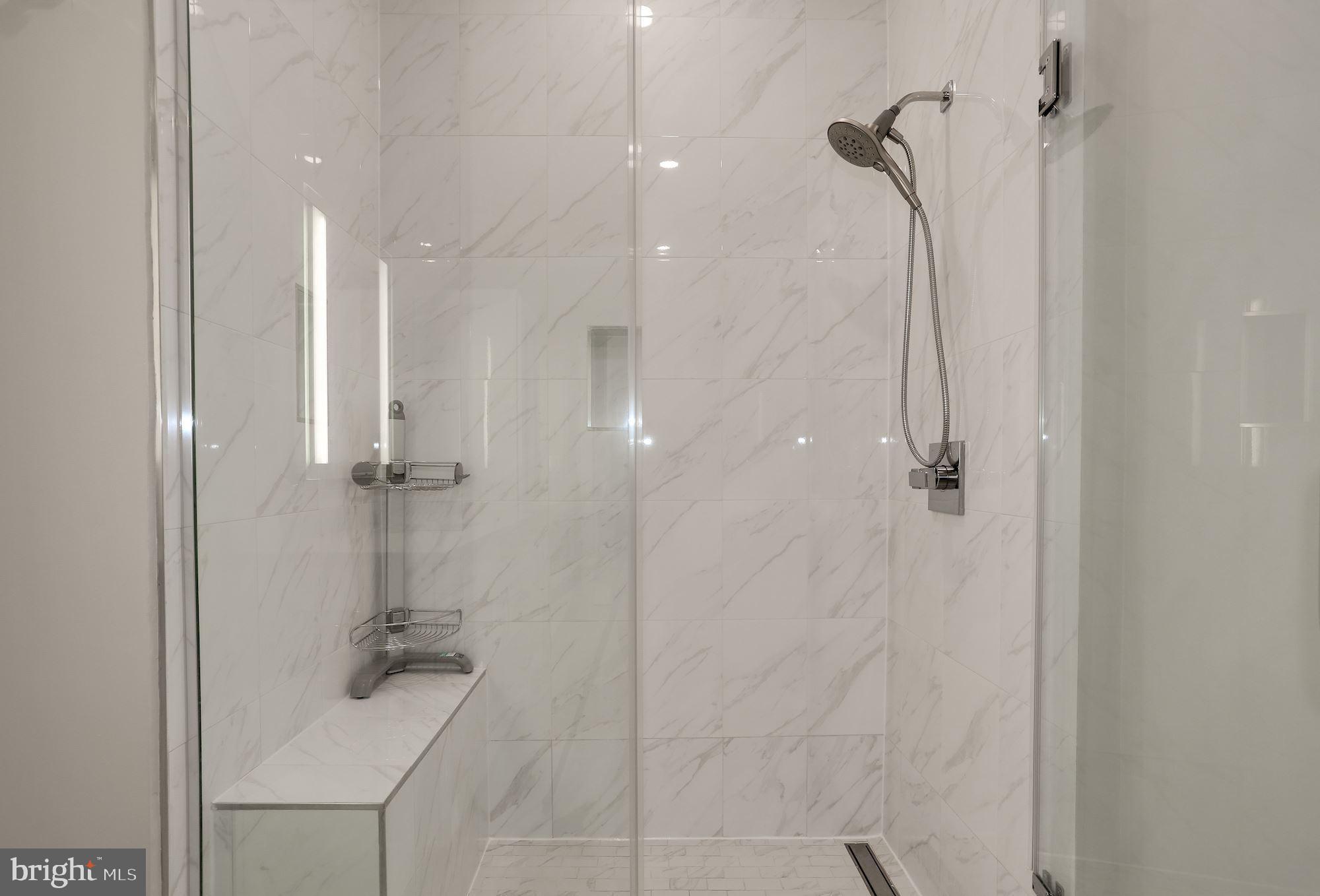 KEY AND NASH - Residential Lease