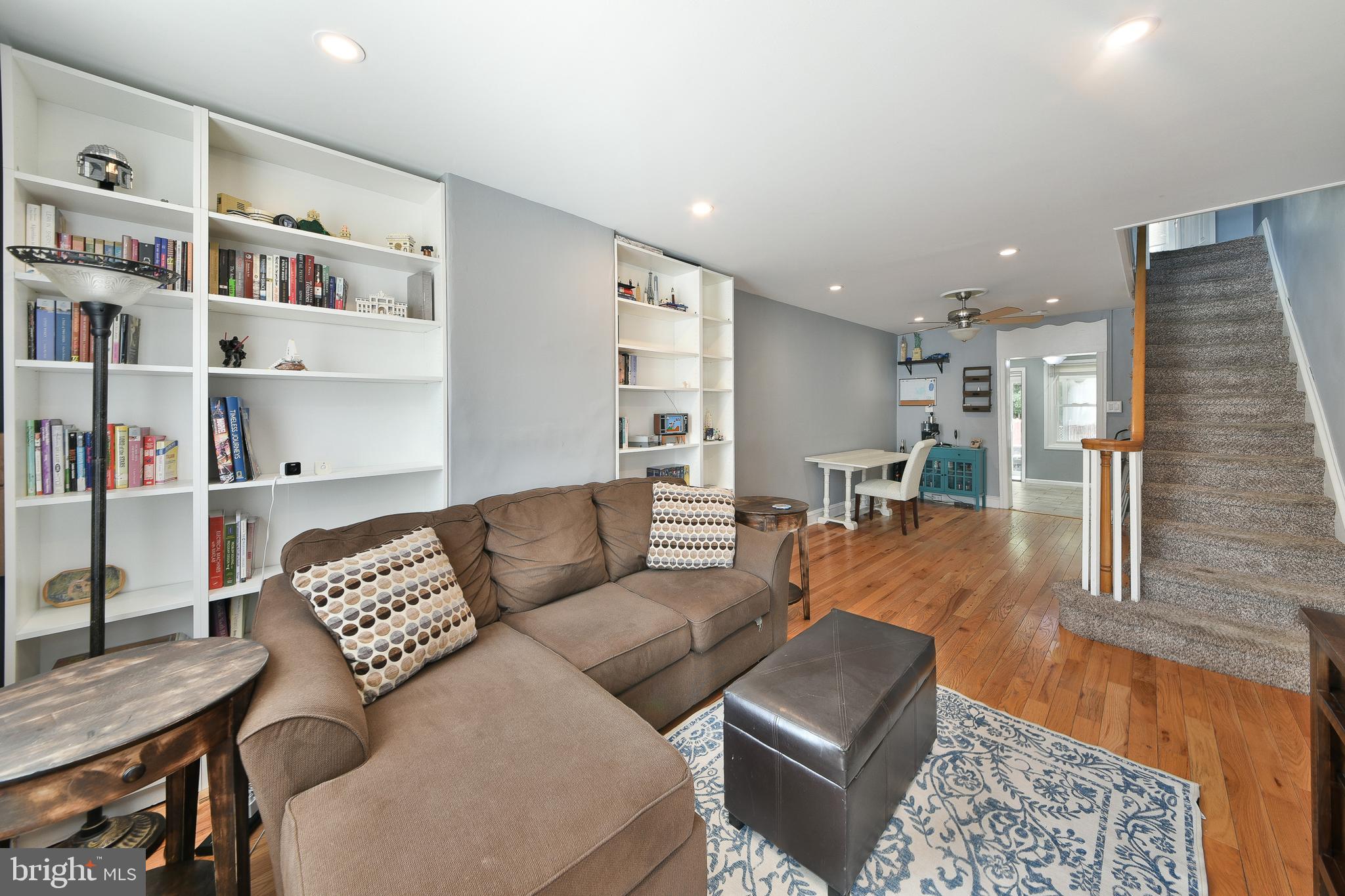 PORT RICHMOND - Residential Lease