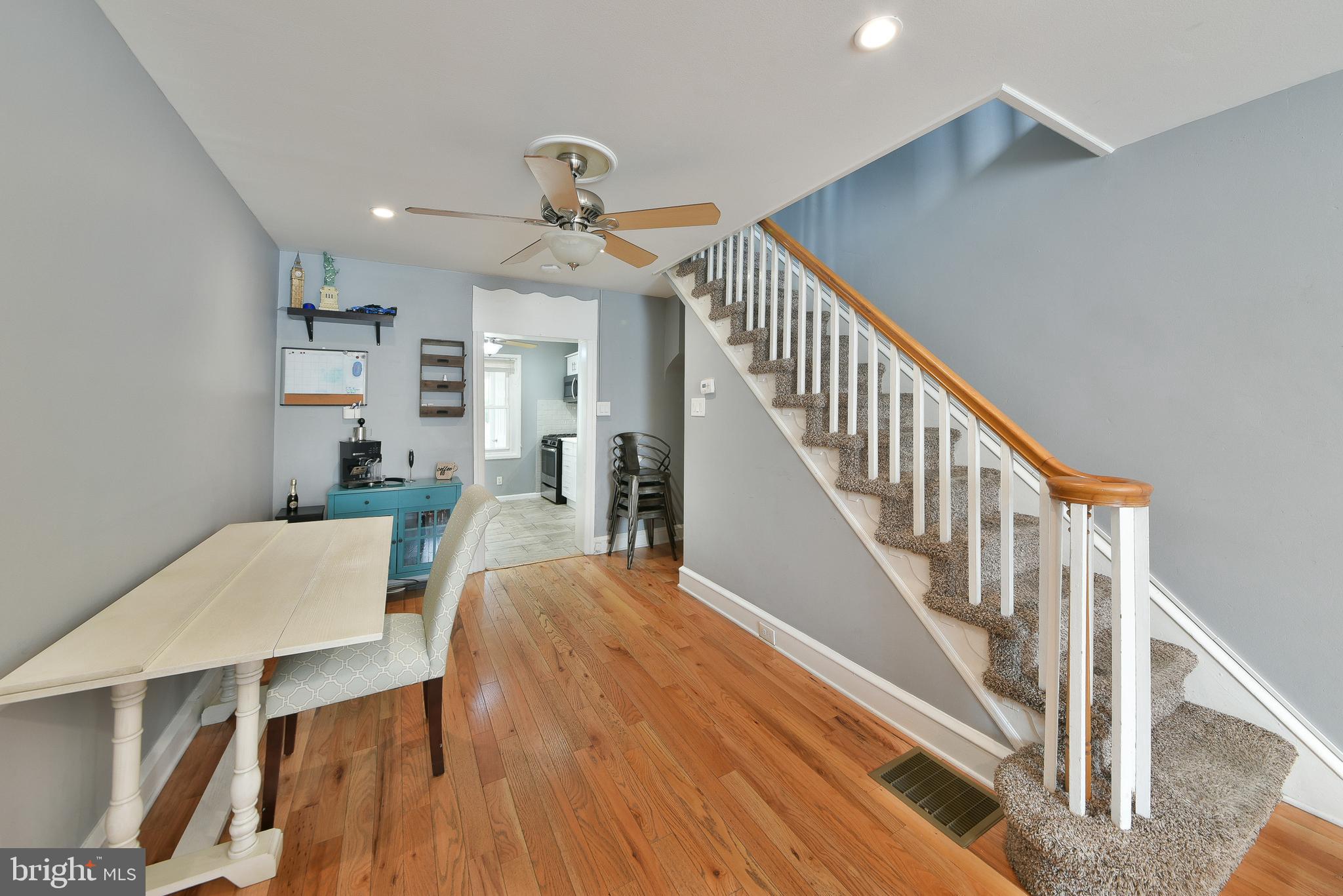 PORT RICHMOND - Residential Lease