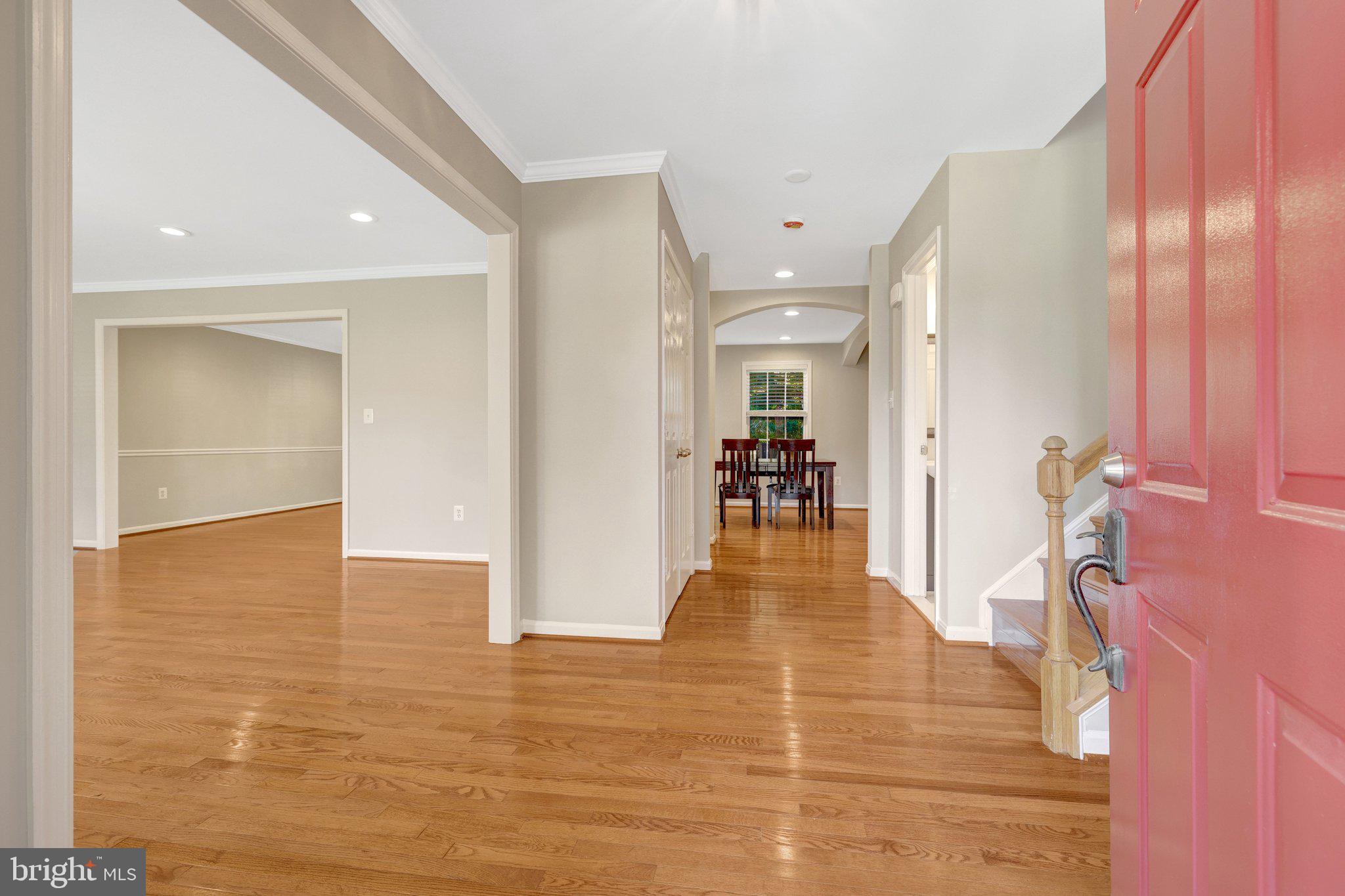 8008 SANDBURG COURT