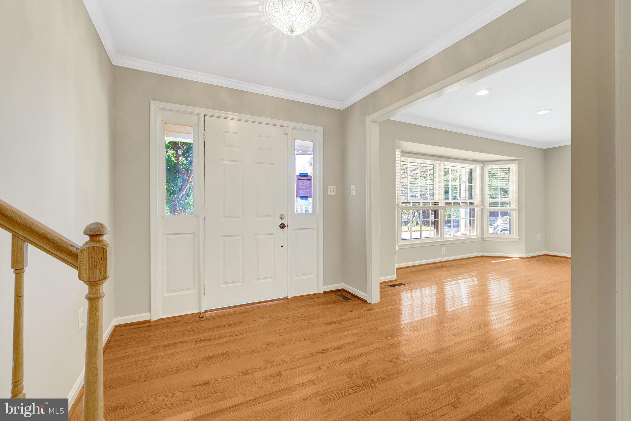 8008 SANDBURG COURT