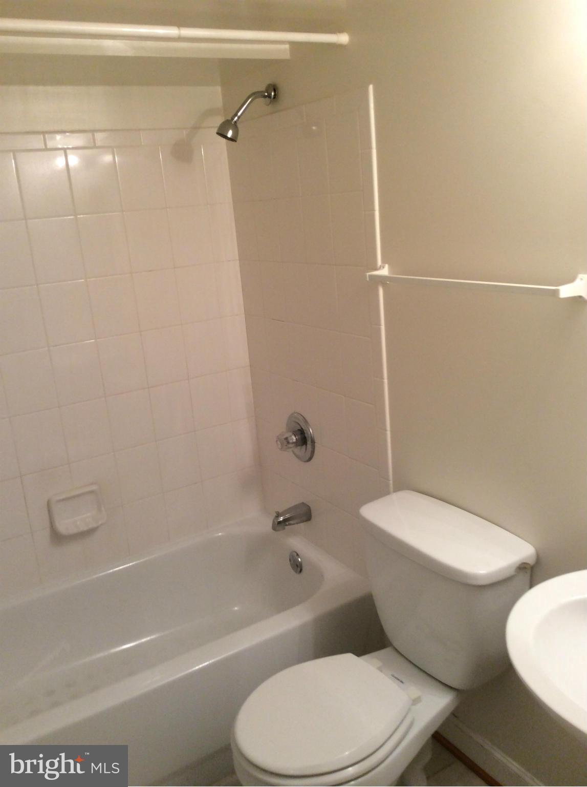 BRADBURY HEIGHTS - Residential Lease