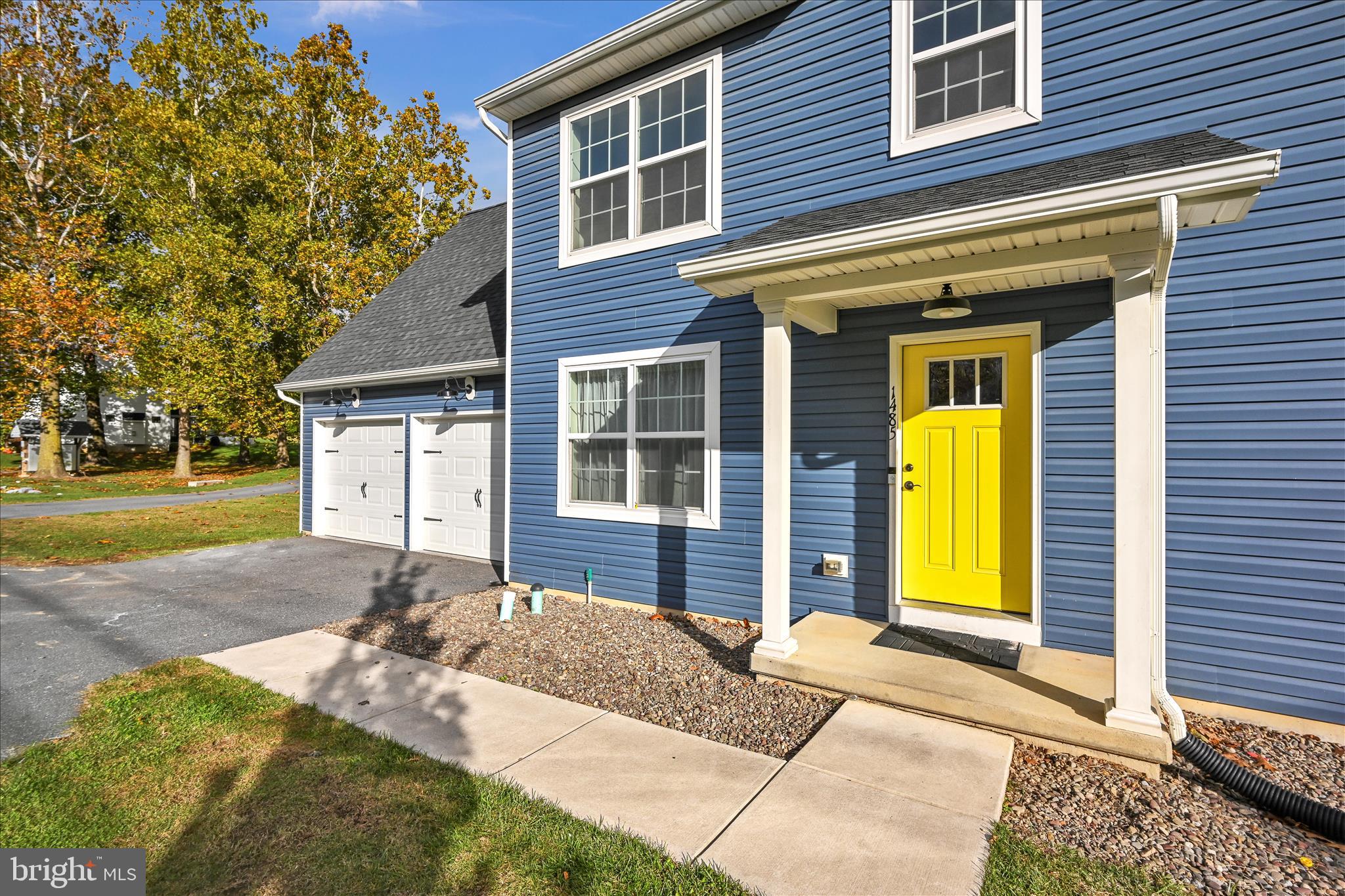 EAST PETERSBURG - Residential