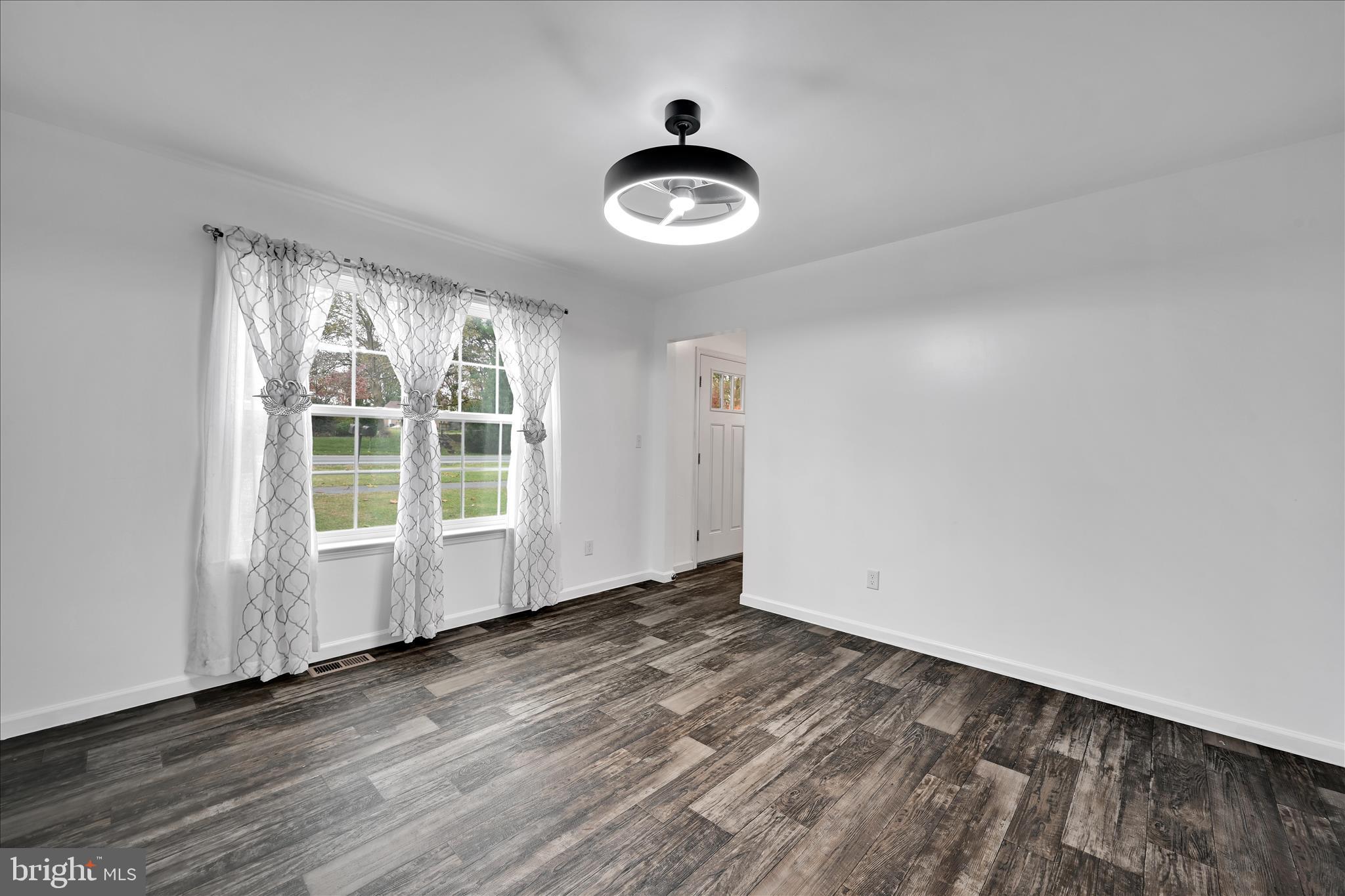 EAST PETERSBURG - Residential