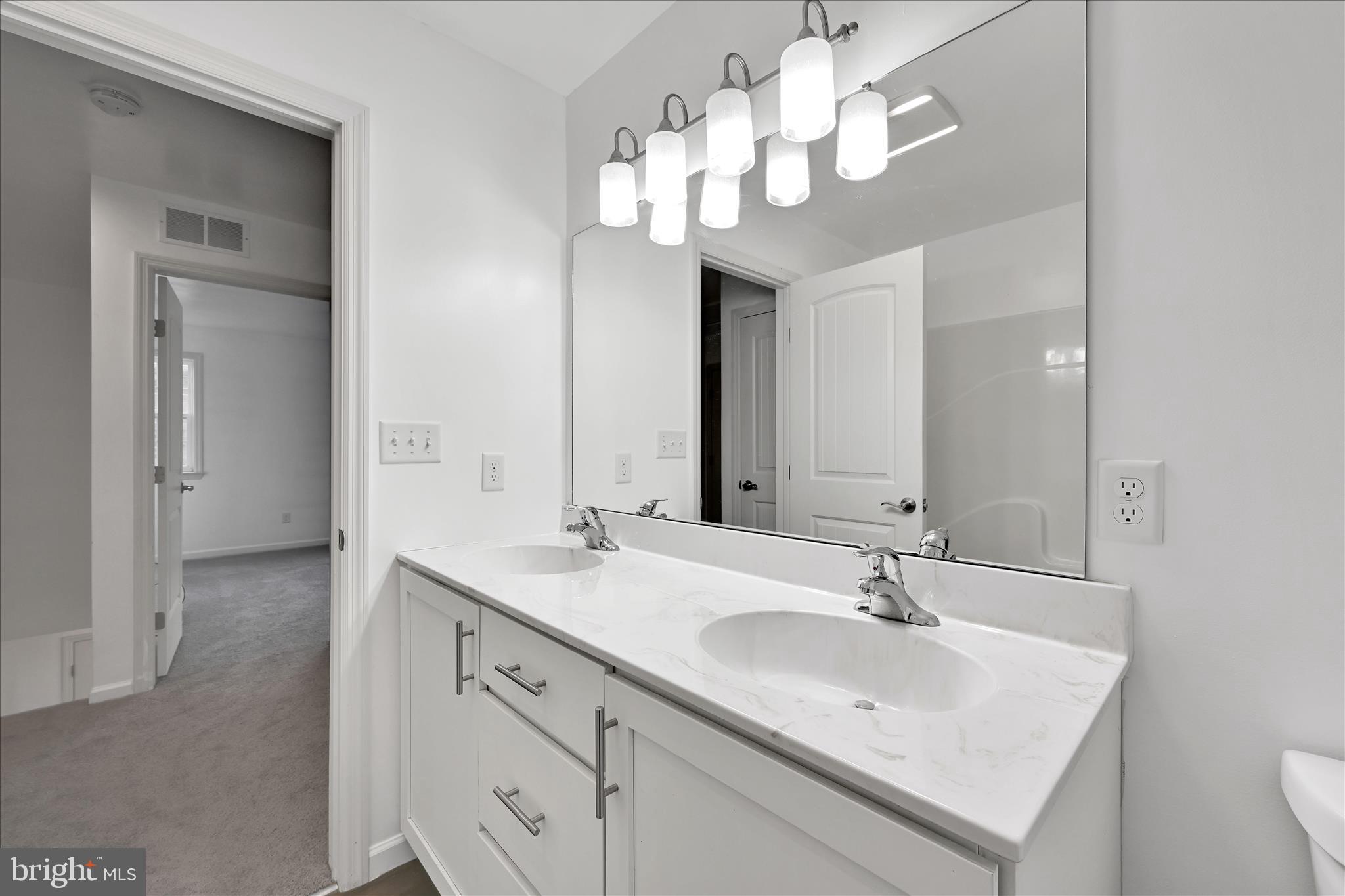 EAST PETERSBURG - Residential