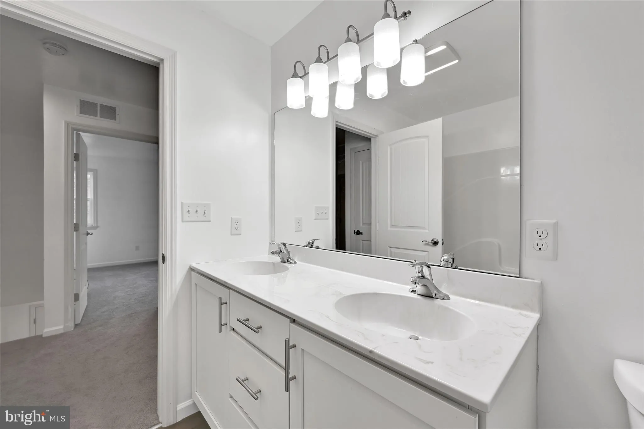 Manheim, Pennsylvania 17545, United States, 4 Bedrooms Bedrooms, ,3 BathroomsBathrooms,Residential,Coming Soon,234508