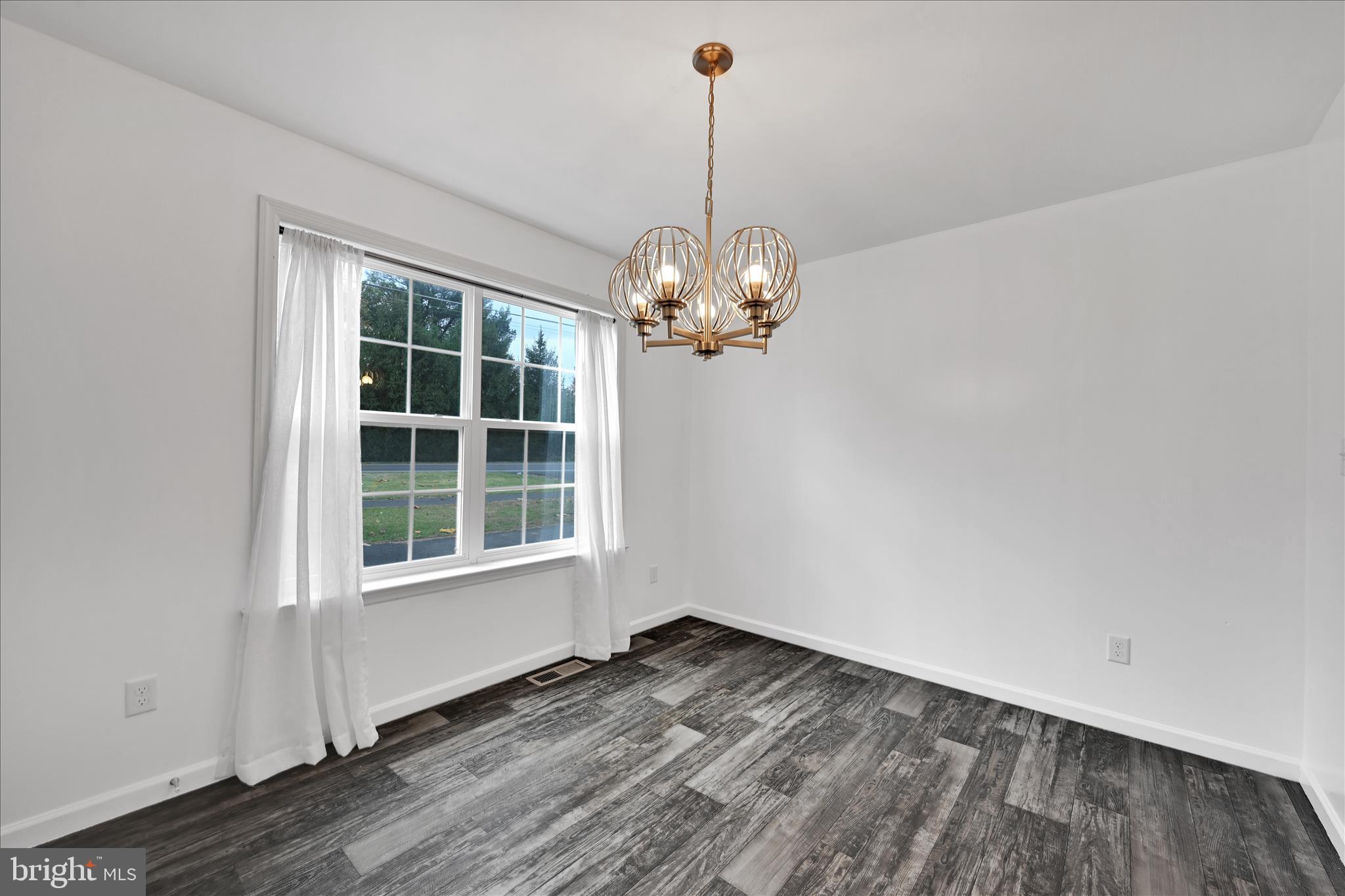 EAST PETERSBURG - Residential