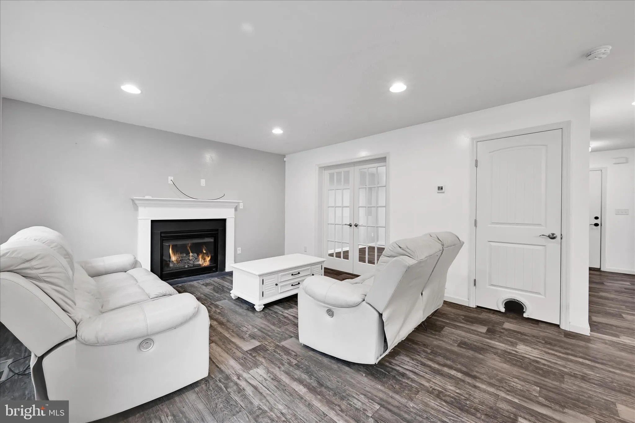 Manheim, Pennsylvania 17545, United States, 4 Bedrooms Bedrooms, ,3 BathroomsBathrooms,Residential,Coming Soon,234508