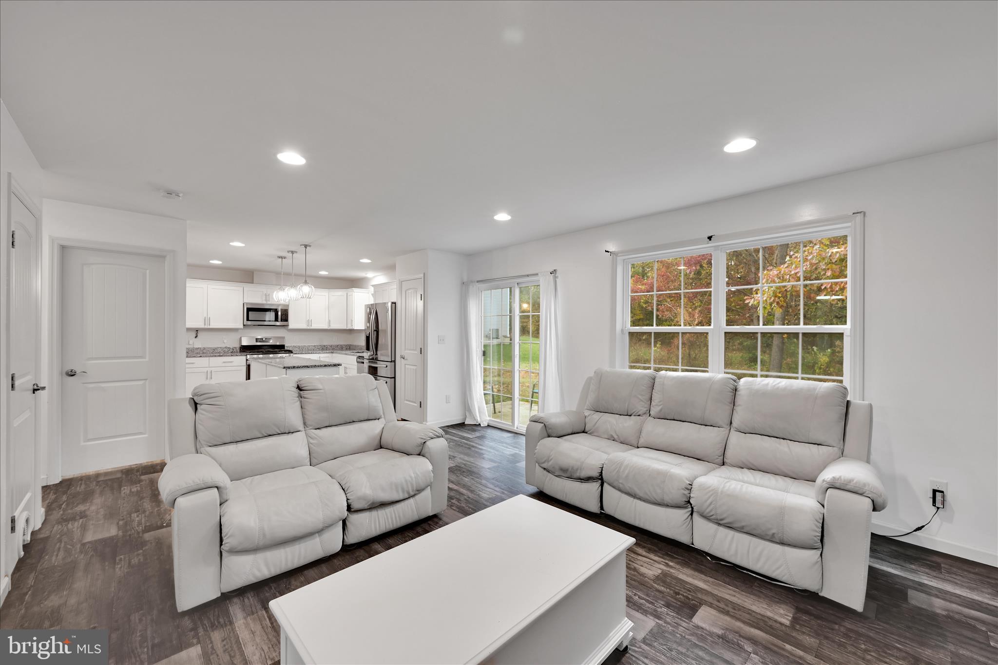 EAST PETERSBURG - Residential