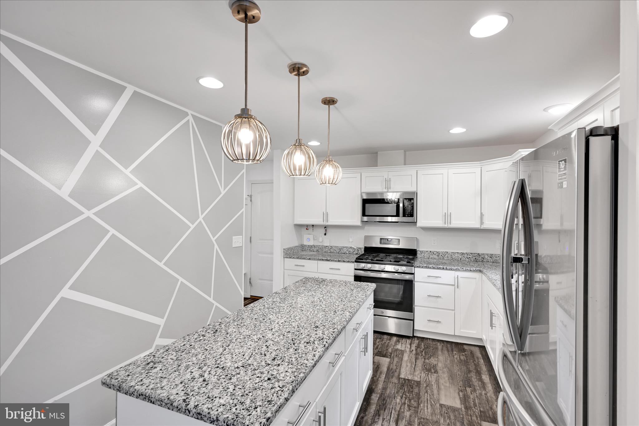 EAST PETERSBURG - Residential