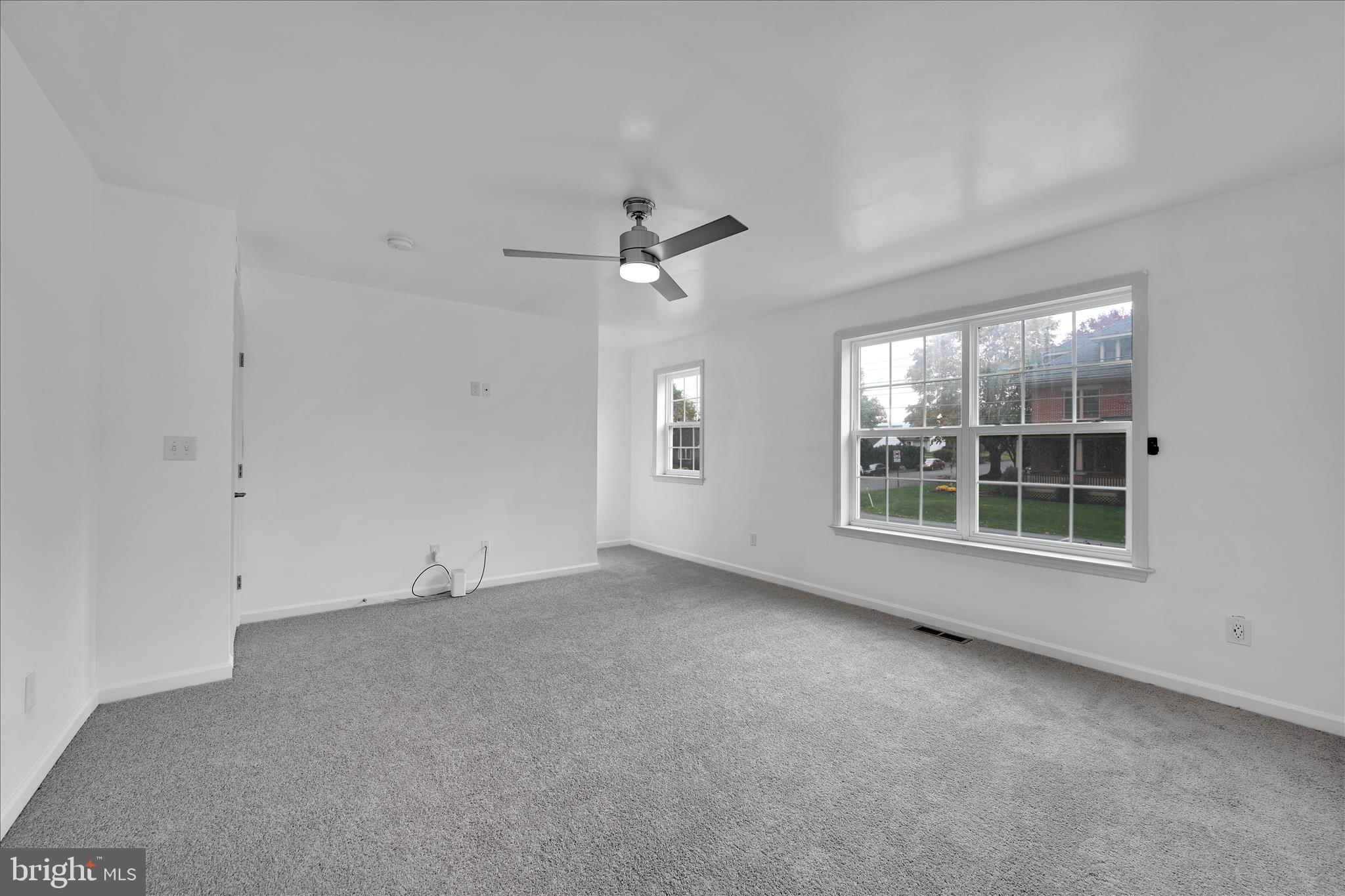 EAST PETERSBURG - Residential