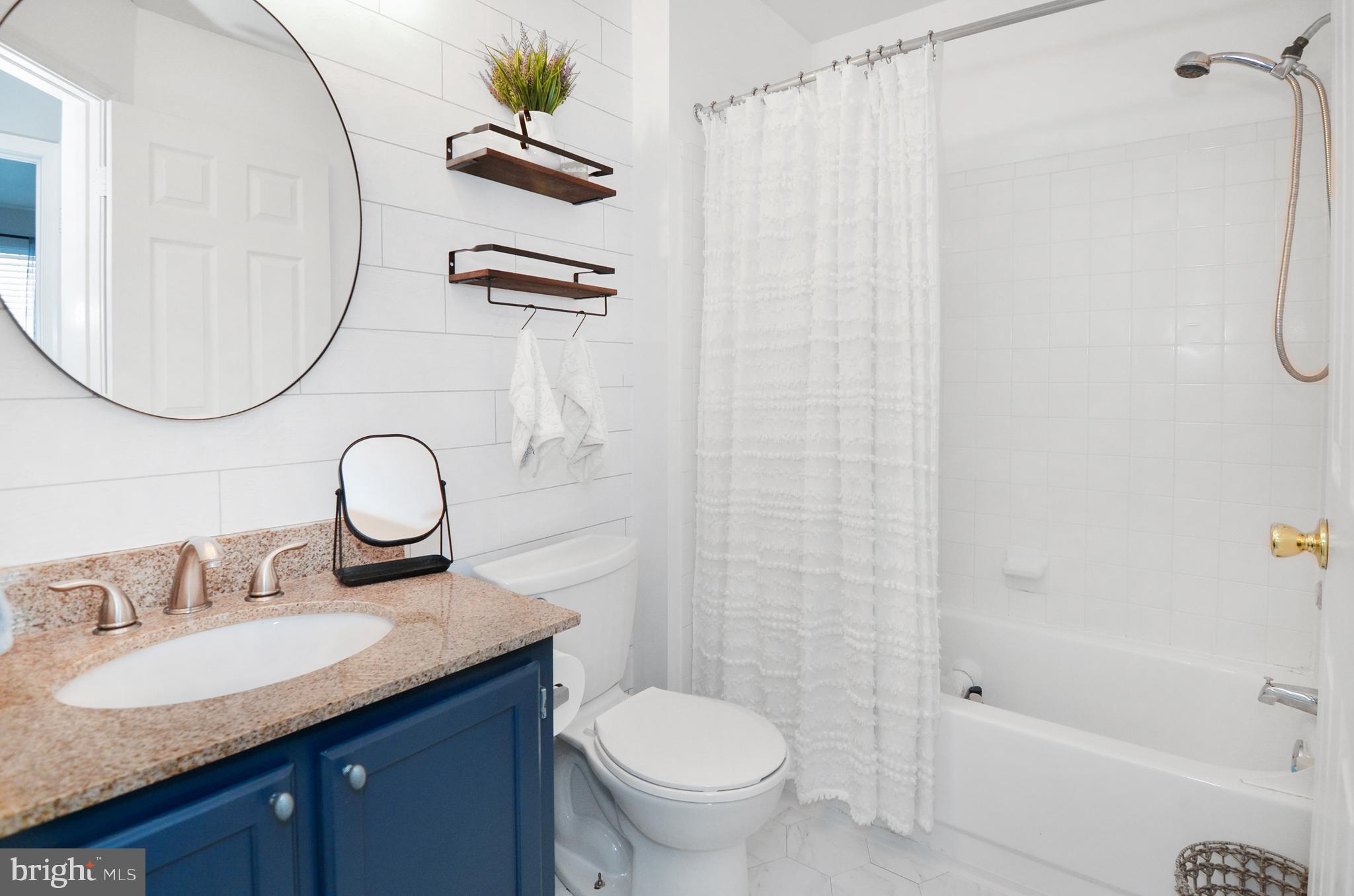 SILVER HILL FARM - Residential