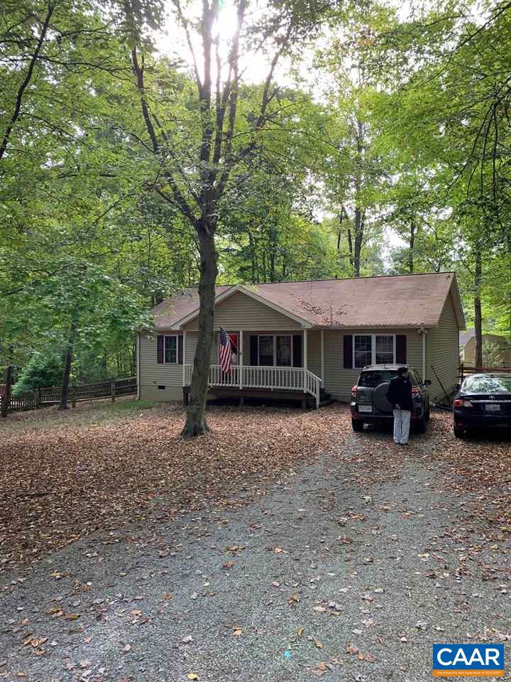 LAKE MONTICELLO - Residential