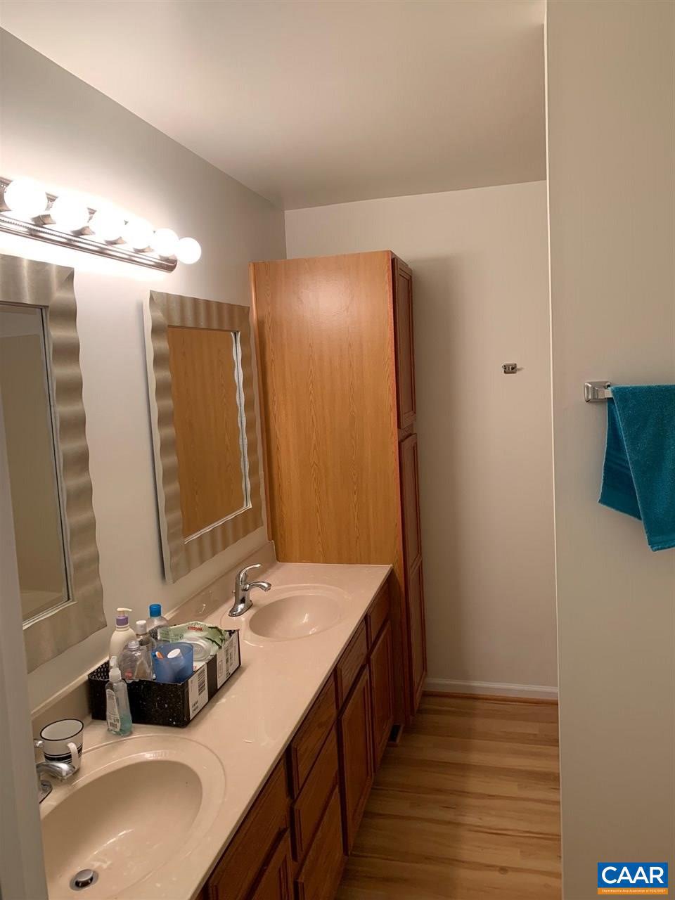 LAKE MONTICELLO - Residential