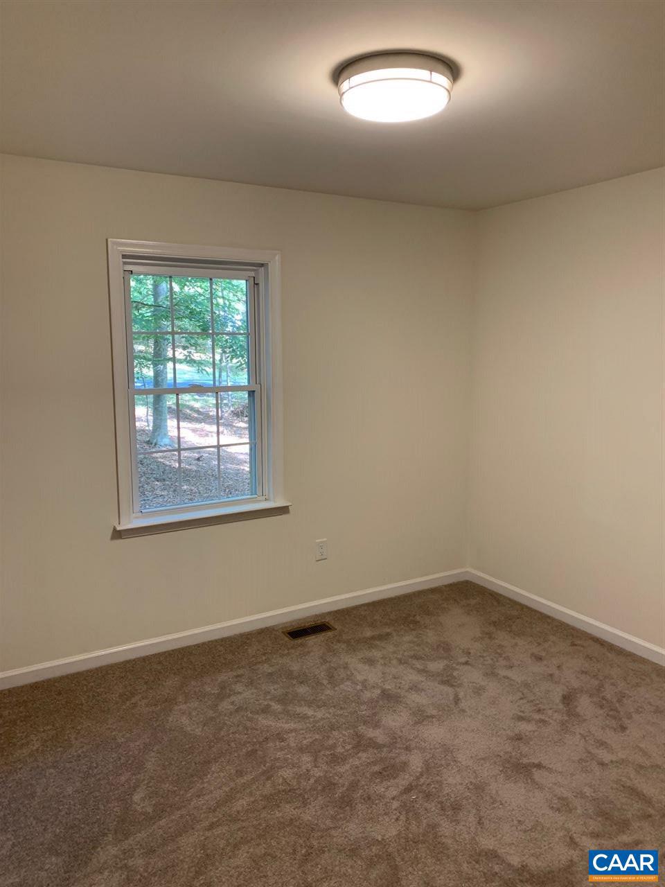 LAKE MONTICELLO - Residential