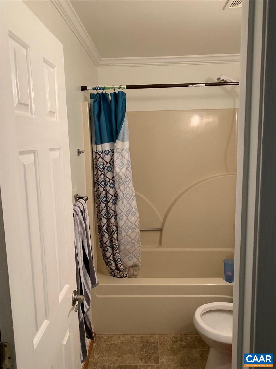 LAKE MONTICELLO - Residential