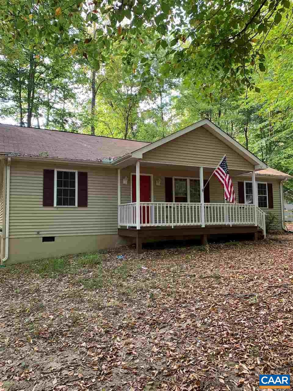 LAKE MONTICELLO - Residential