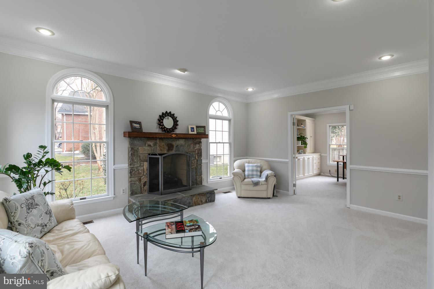 CENTURY OAK - Residential