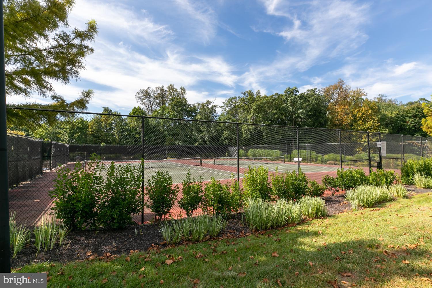 CENTURY OAK - Residential