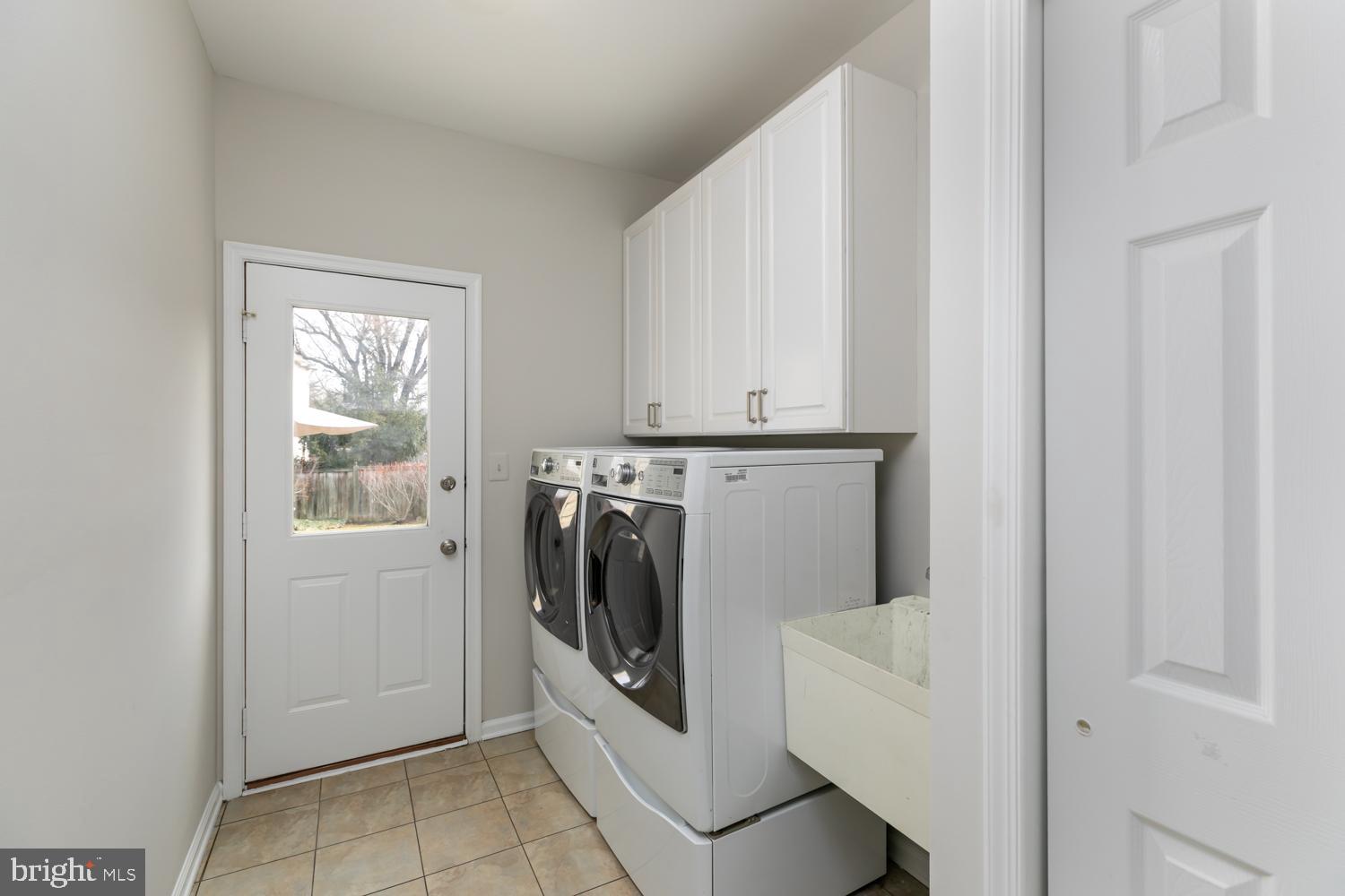 CENTURY OAK - Residential