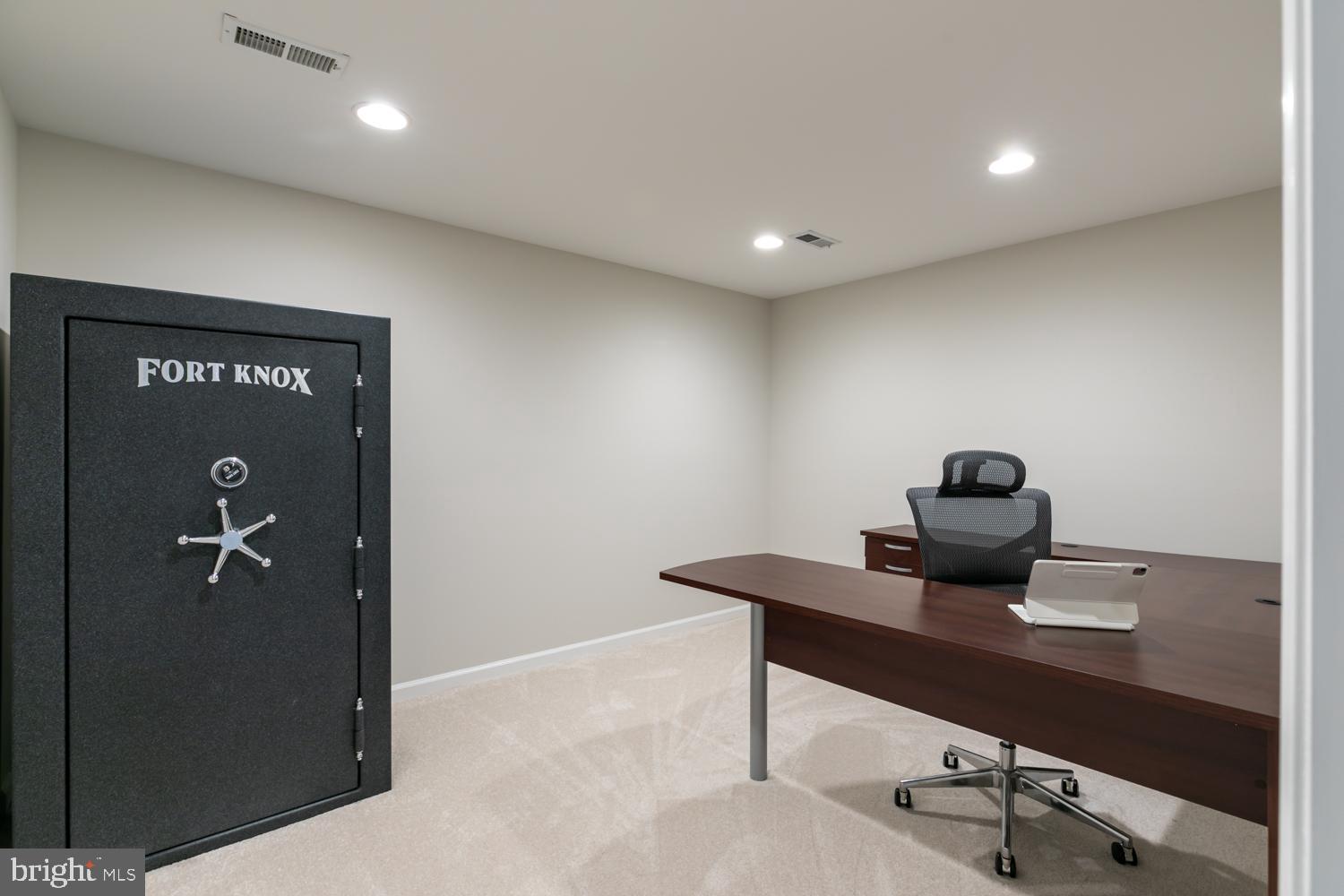 CENTURY OAK - Residential