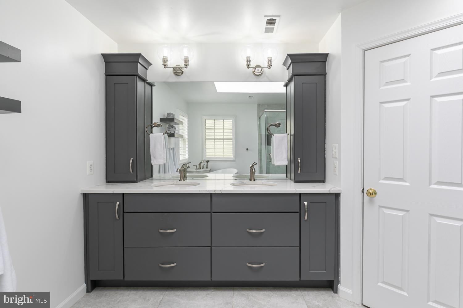 CENTURY OAK - Residential