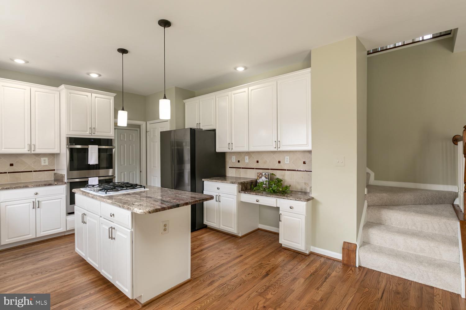 CENTURY OAK - Residential