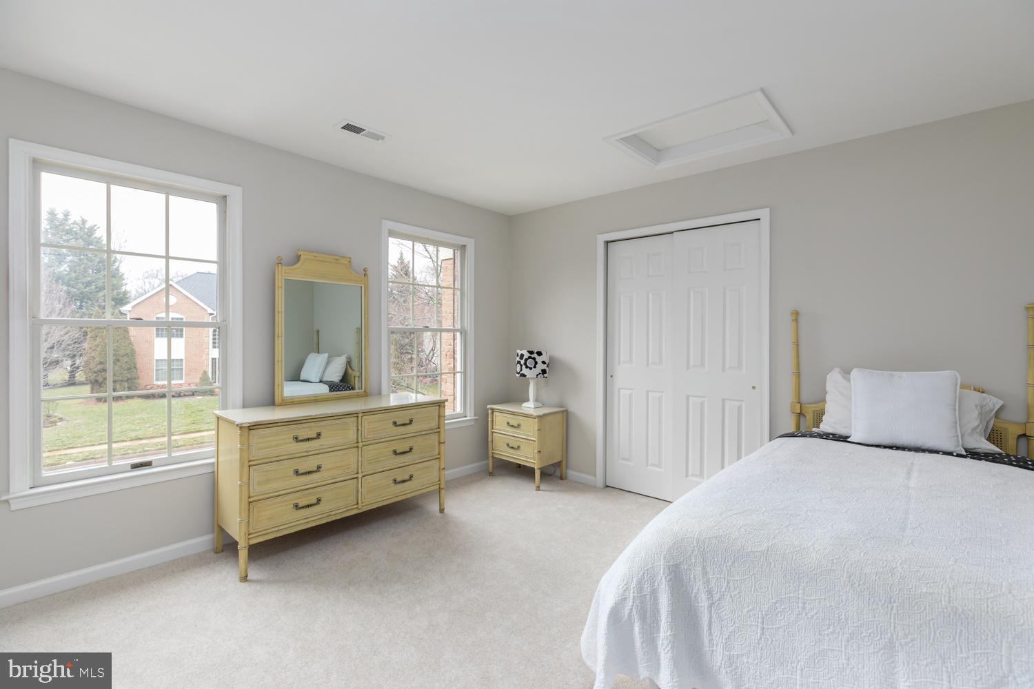 CENTURY OAK - Residential