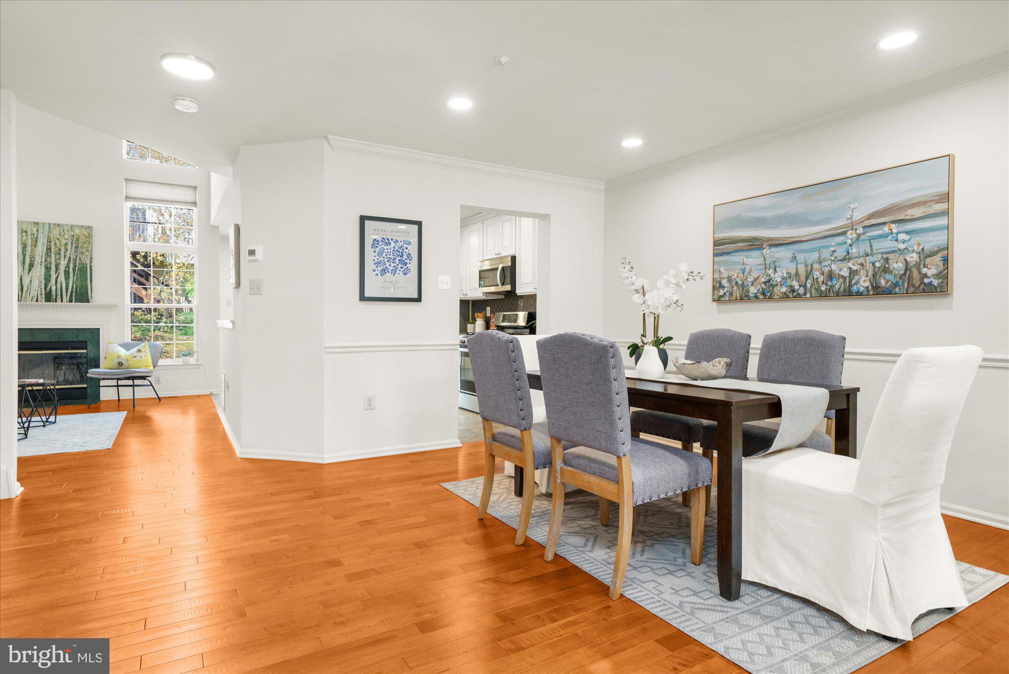 WARRINGTON HUNT - Residential