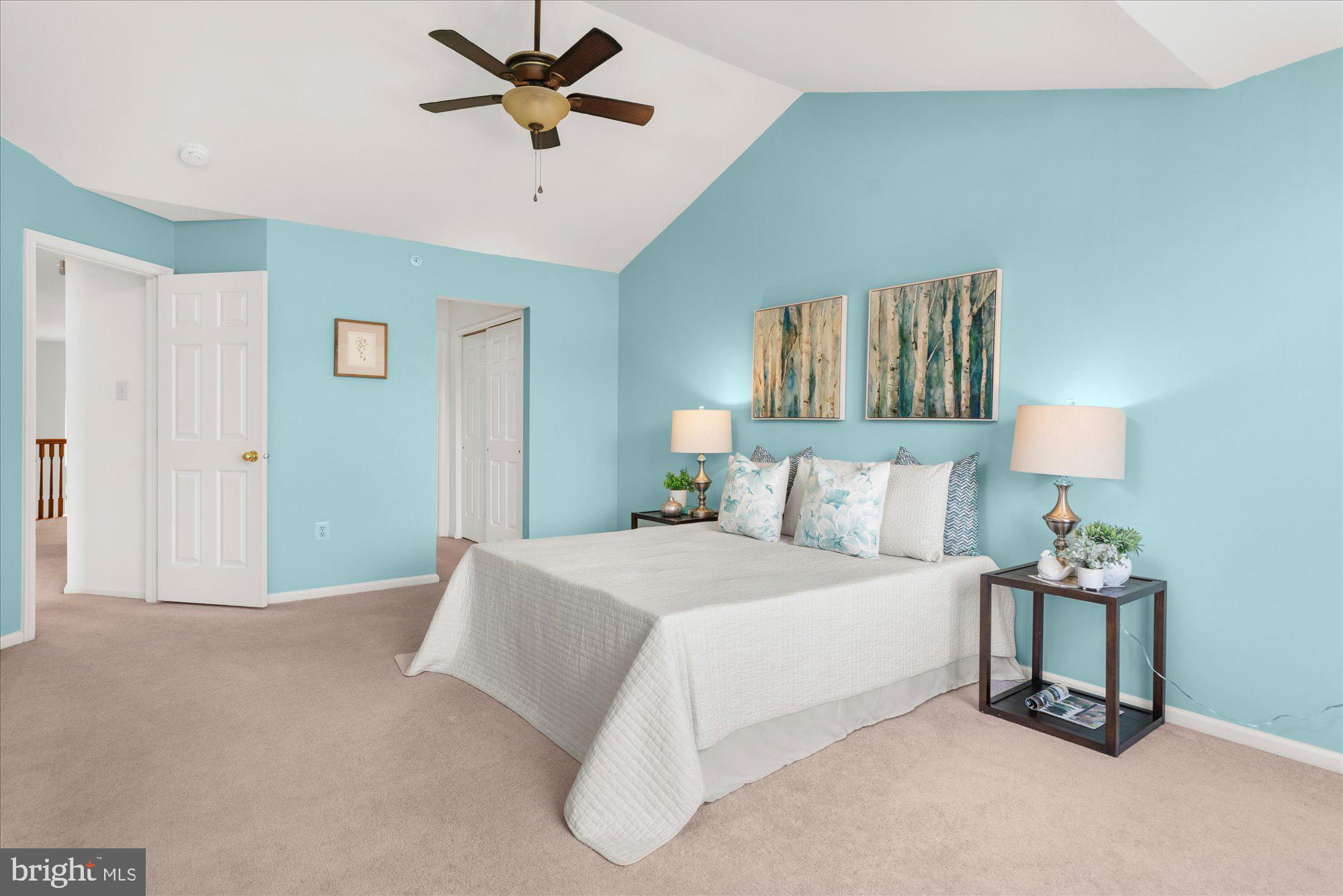 WARRINGTON HUNT - Residential