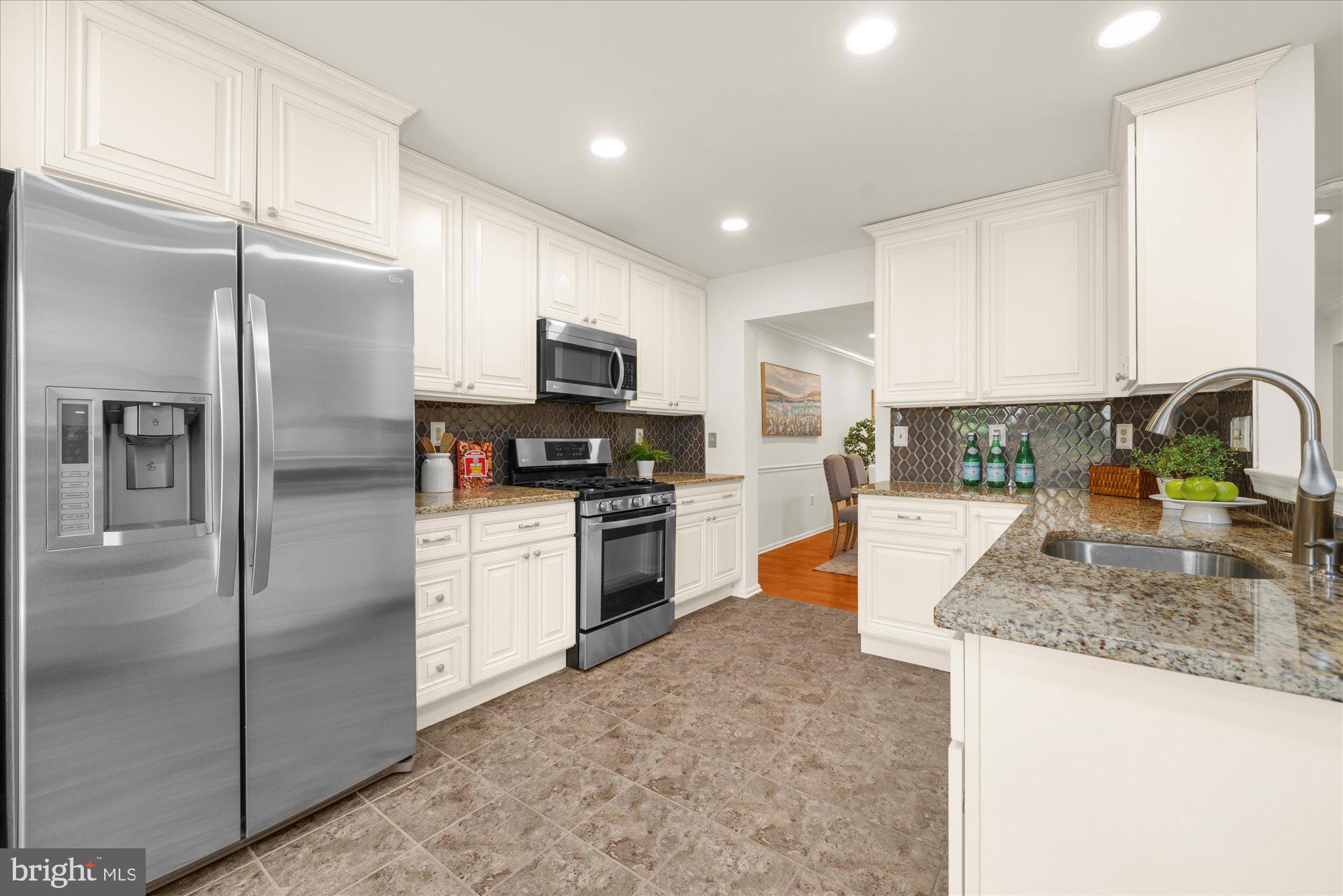 WARRINGTON HUNT - Residential