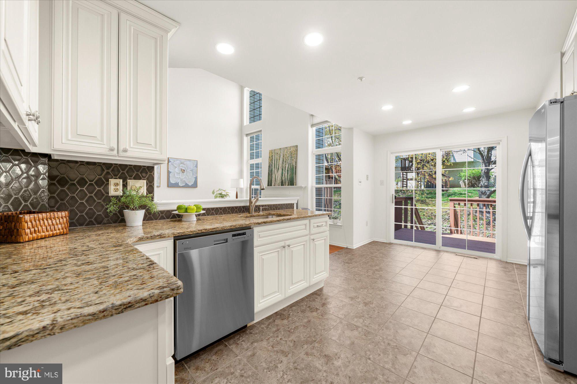 WARRINGTON HUNT - Residential