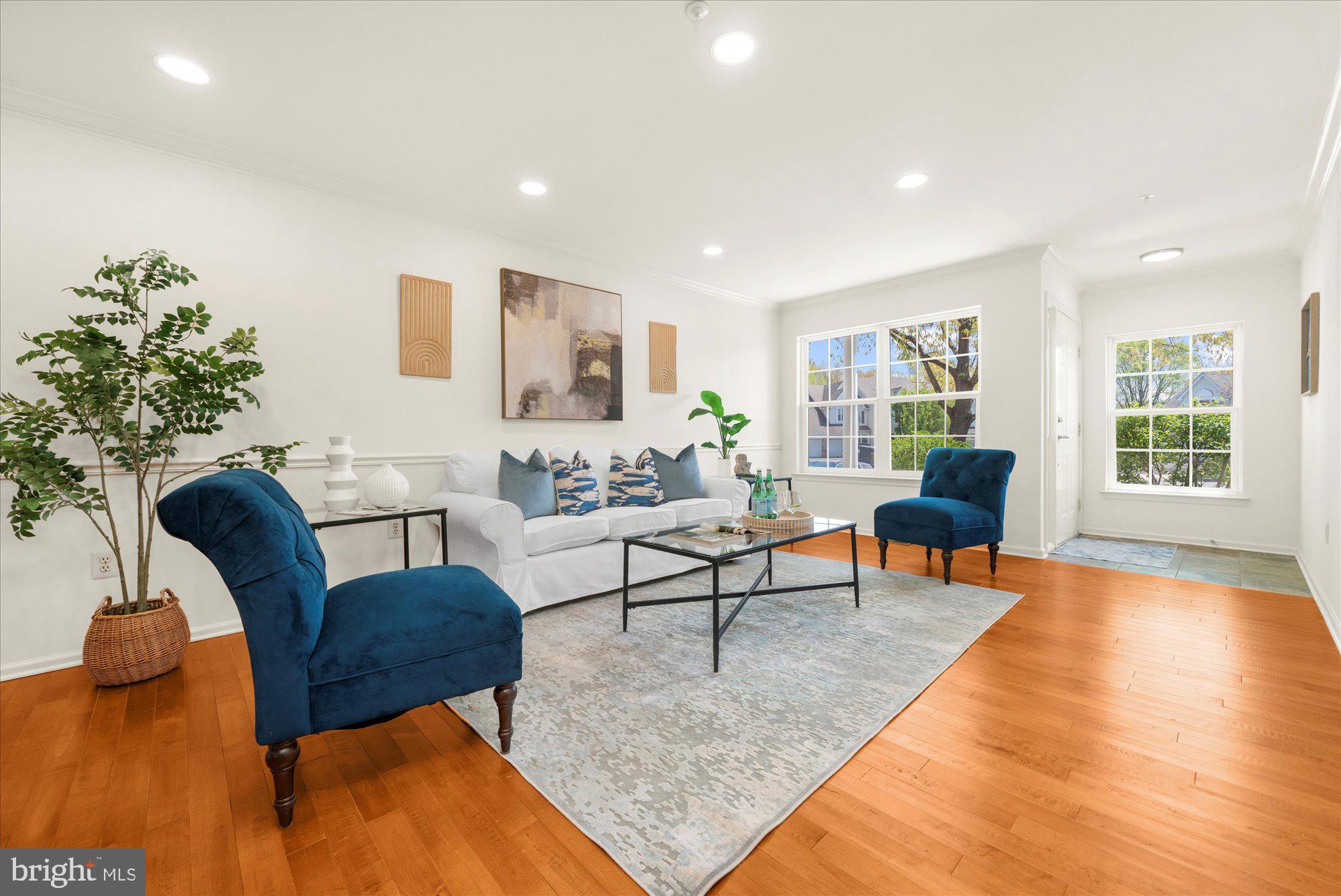 WARRINGTON HUNT - Residential