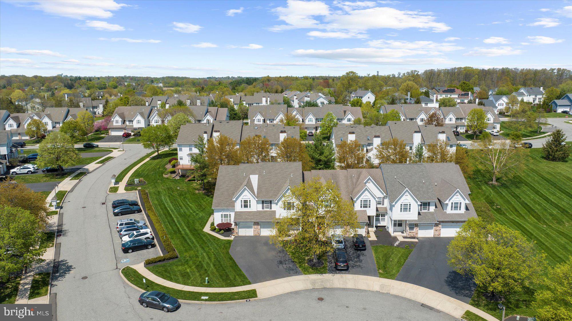 WARRINGTON HUNT - Residential