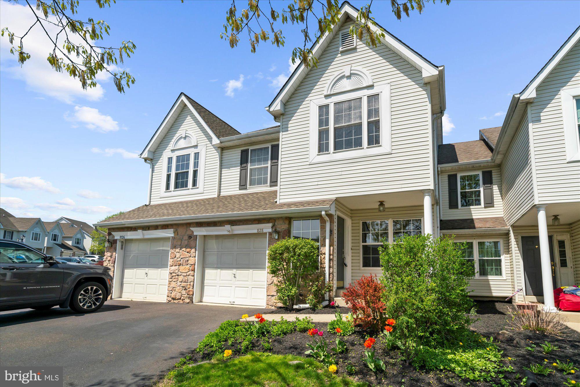 WARRINGTON HUNT - Residential