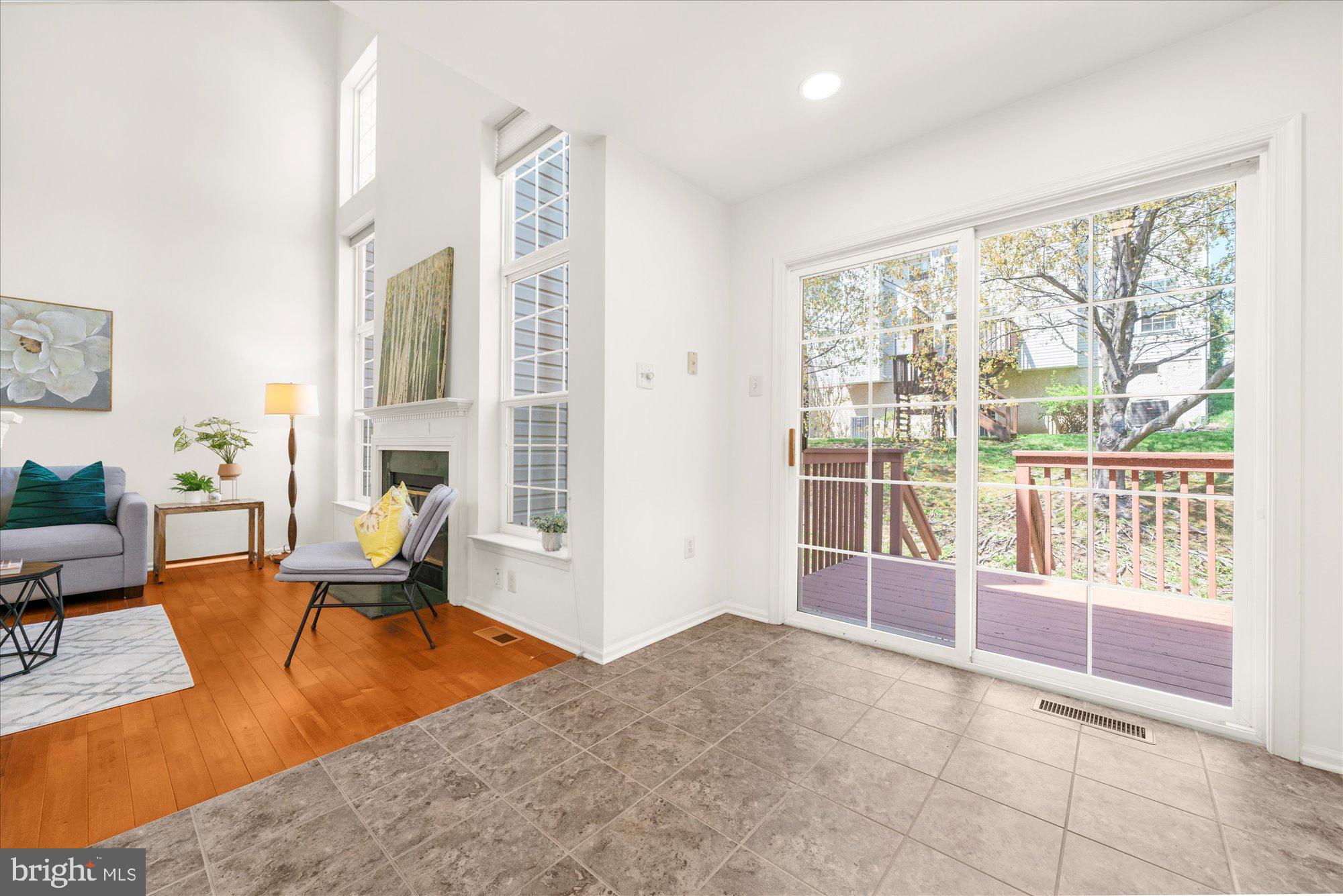 WARRINGTON HUNT - Residential