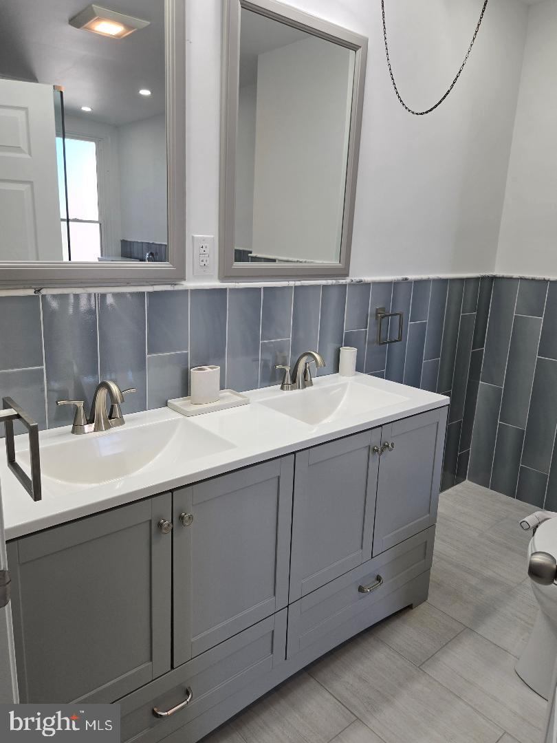 MAYFAIR - Residential