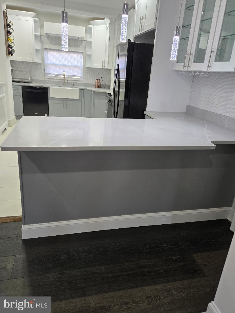 MAYFAIR - Residential