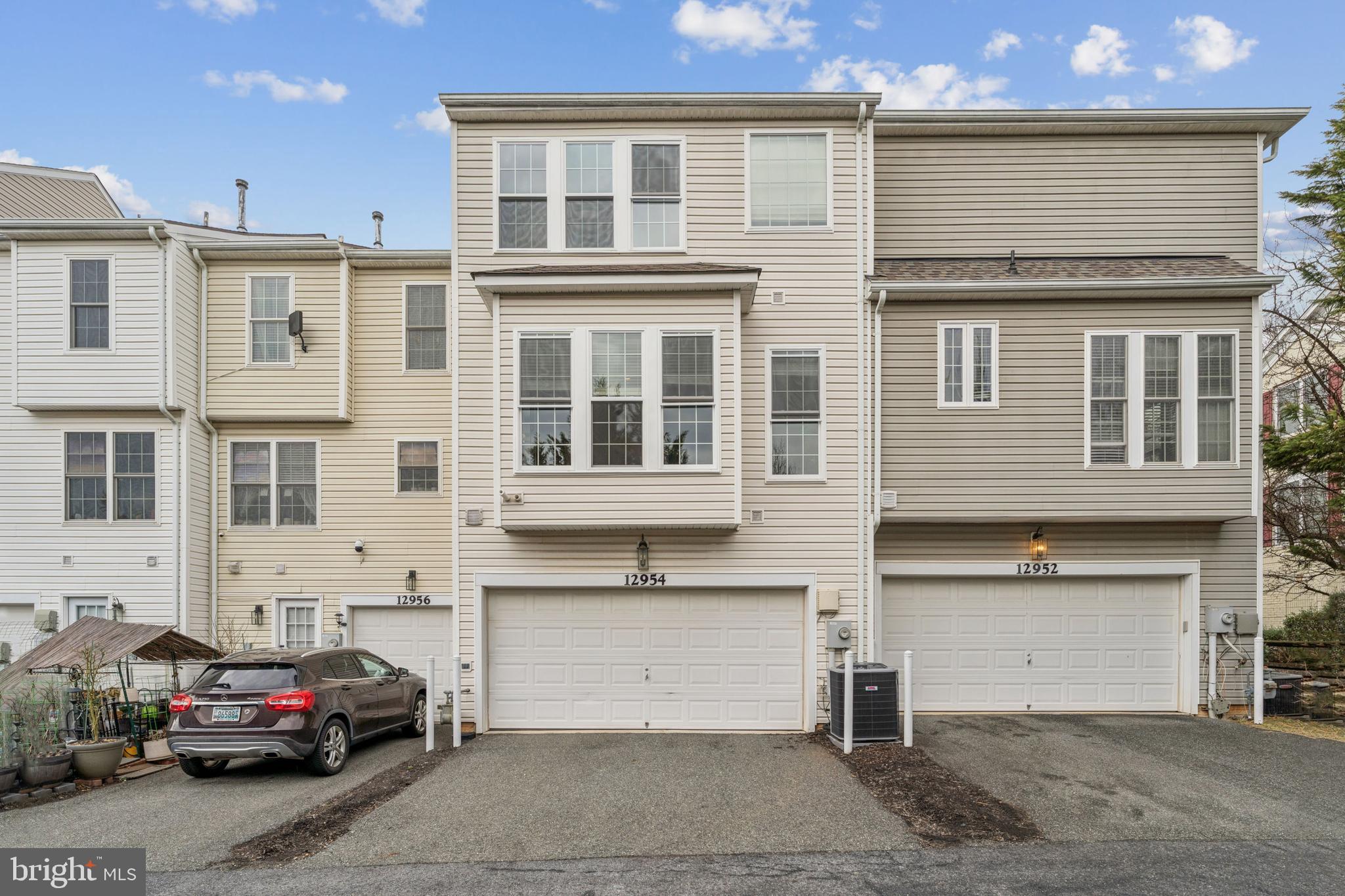 SUMMERFIELD CROSSING - Residential