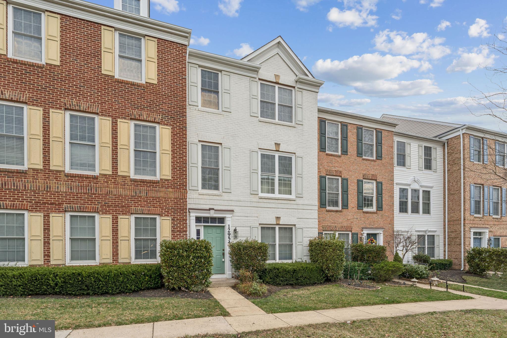 SUMMERFIELD CROSSING - Residential