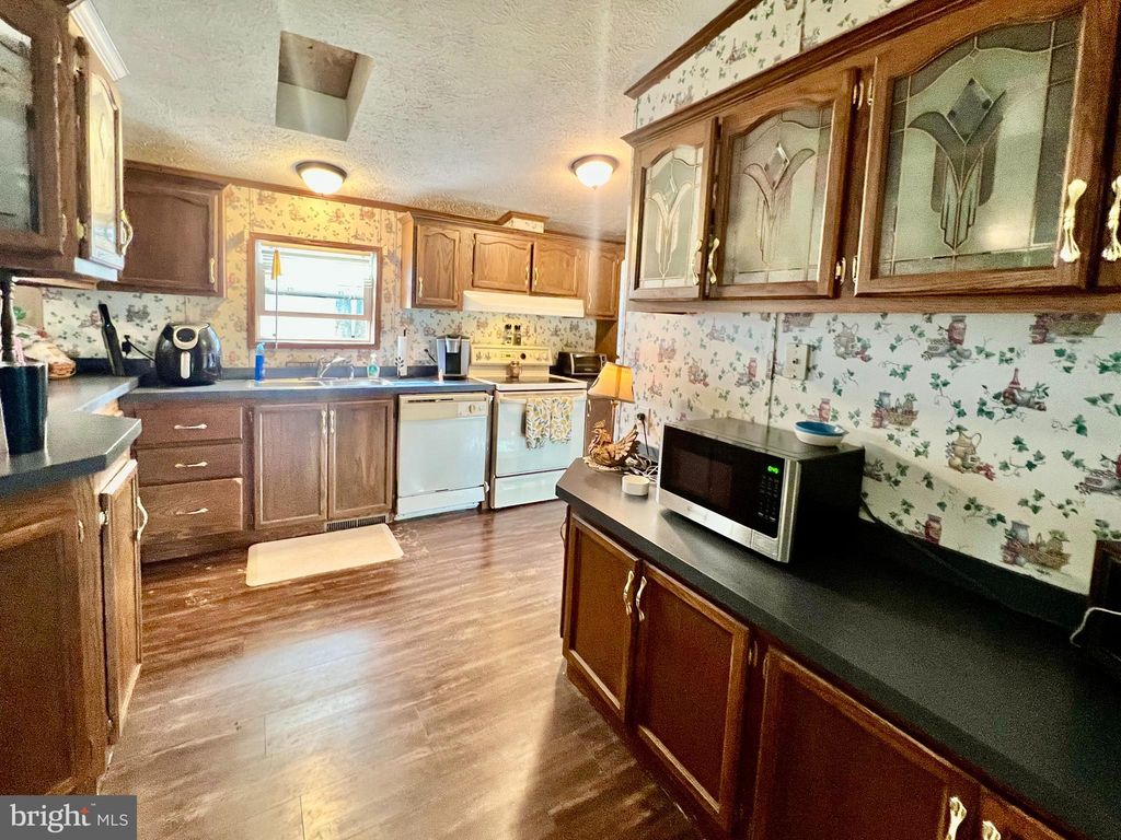 Photo of 121 Conestoga Drive, DOYLESTOWN, PA 18901 (MLS # PABU2105638)