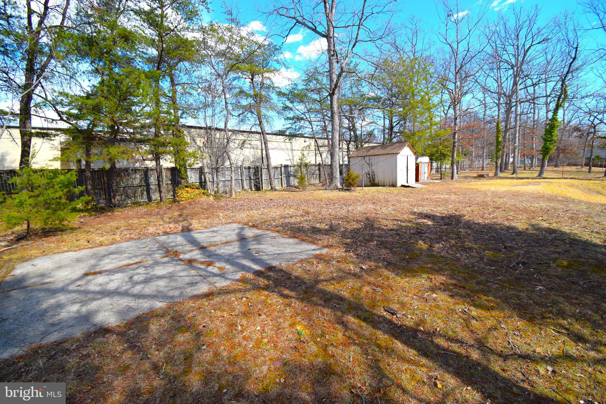 FORT WASHINGTON - Residential