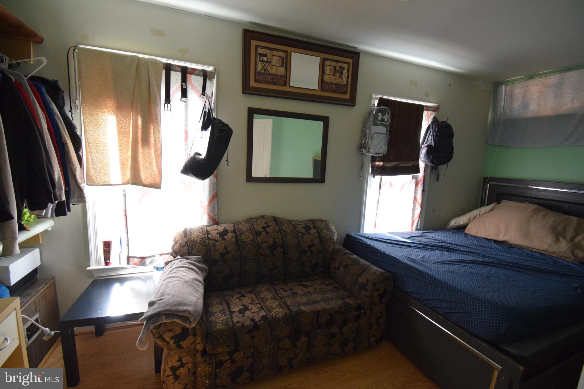 FORT WASHINGTON - Residential